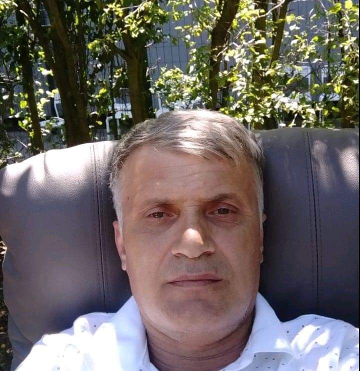  41208963  Temur, 45 ,    