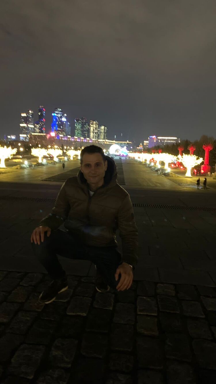  33499243  David, 38 ,    