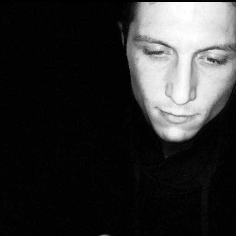 ���� 44617493 ������� Alexander, 32 ����, ���� ���������� � ����������