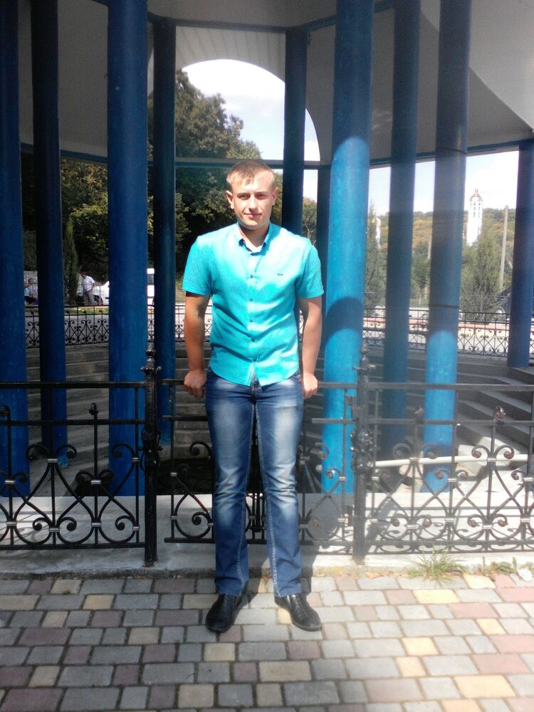  ,   Igor, 27 ,   