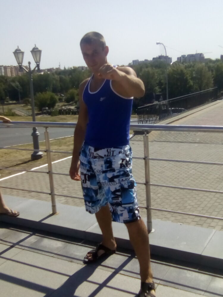  51999843  , 36 ,    