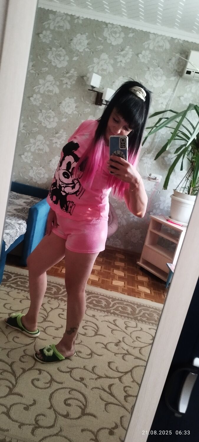  53224033  Lana, 40 ,    