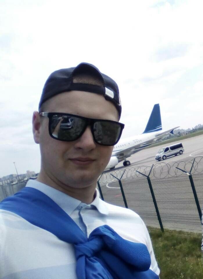  18089593  , 28 ,    