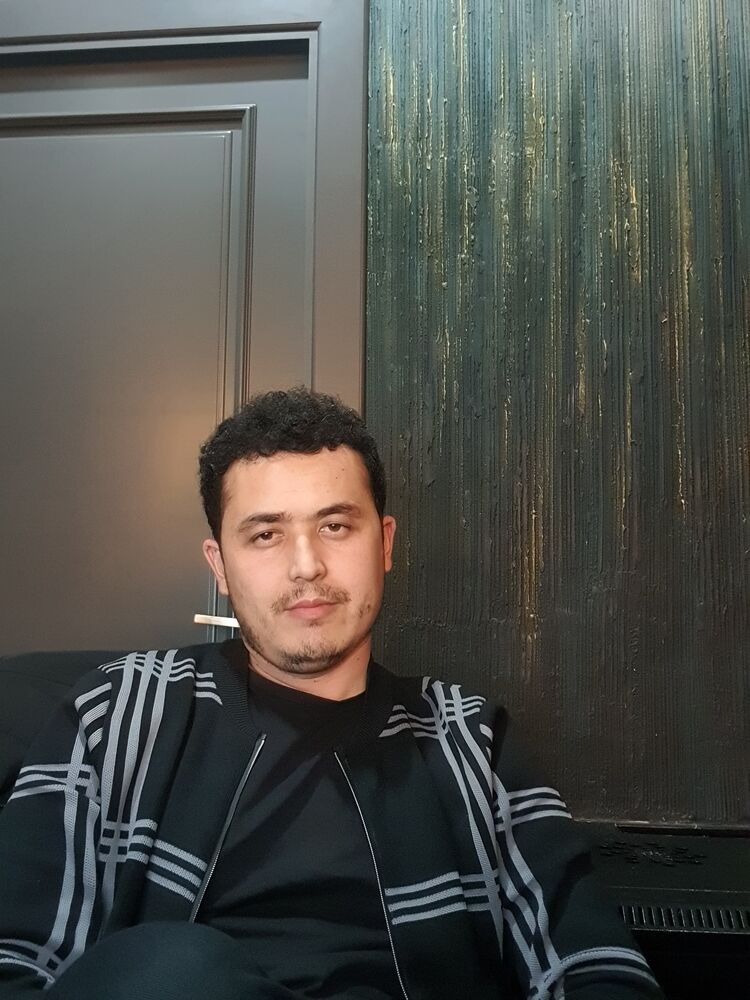  ,   Musulmon, 34 ,   ,   