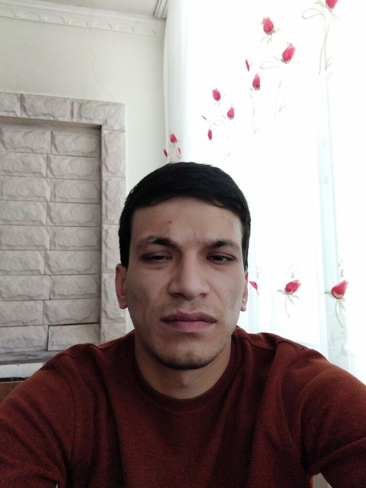  ,   Ilhom, 33 ,   ,   , c 