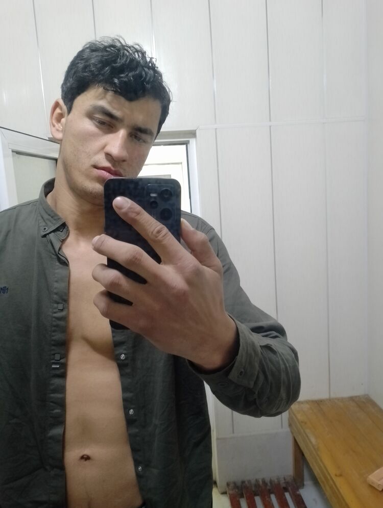  52300653  , 24 ,    