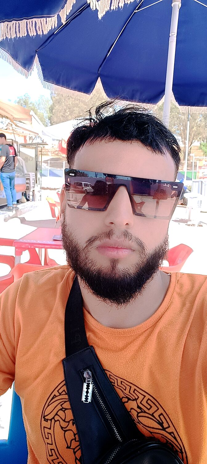  39421783   , 23 ,    