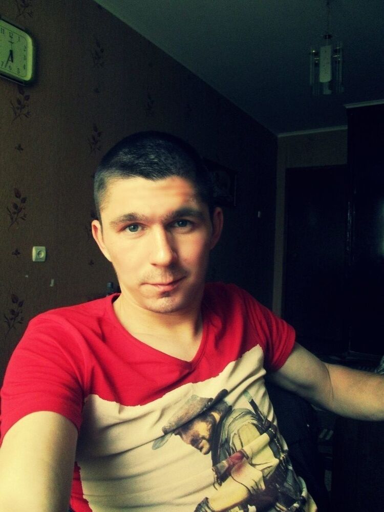  ,   Artem, 33 ,   ,   , c 