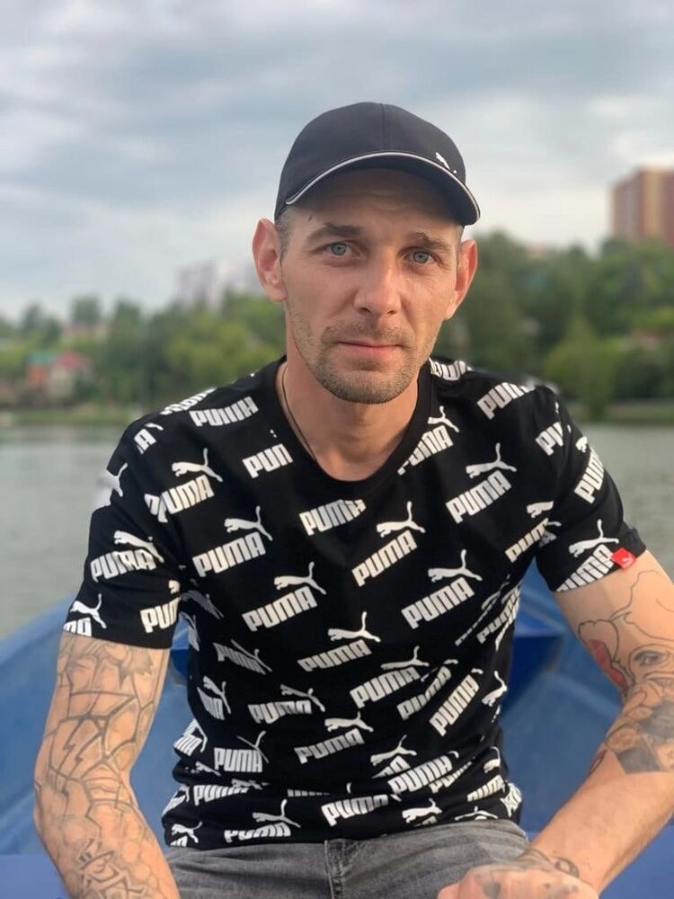  ,   Egor, 38 ,   ,   