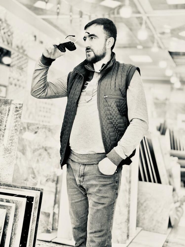  ,   Elnur, 43 ,   ,   , c , 
