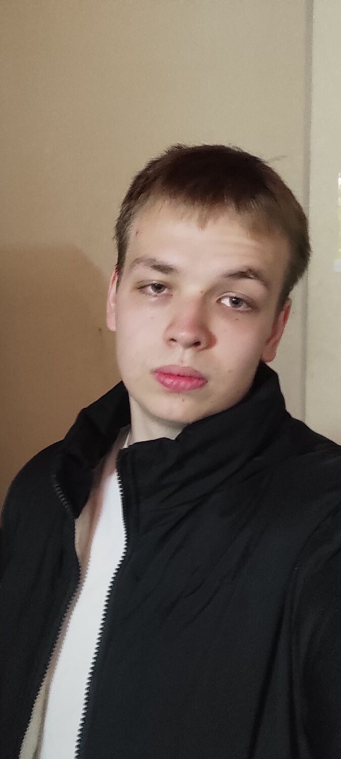  32437173  , 21 ,    