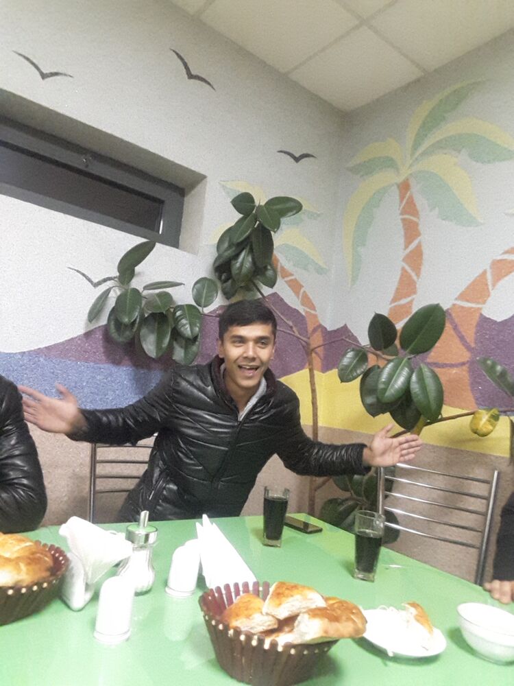  ,   Sodiqjon, 30 ,   ,   