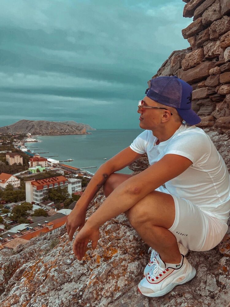  40682343  Maksim, 25 ,    -