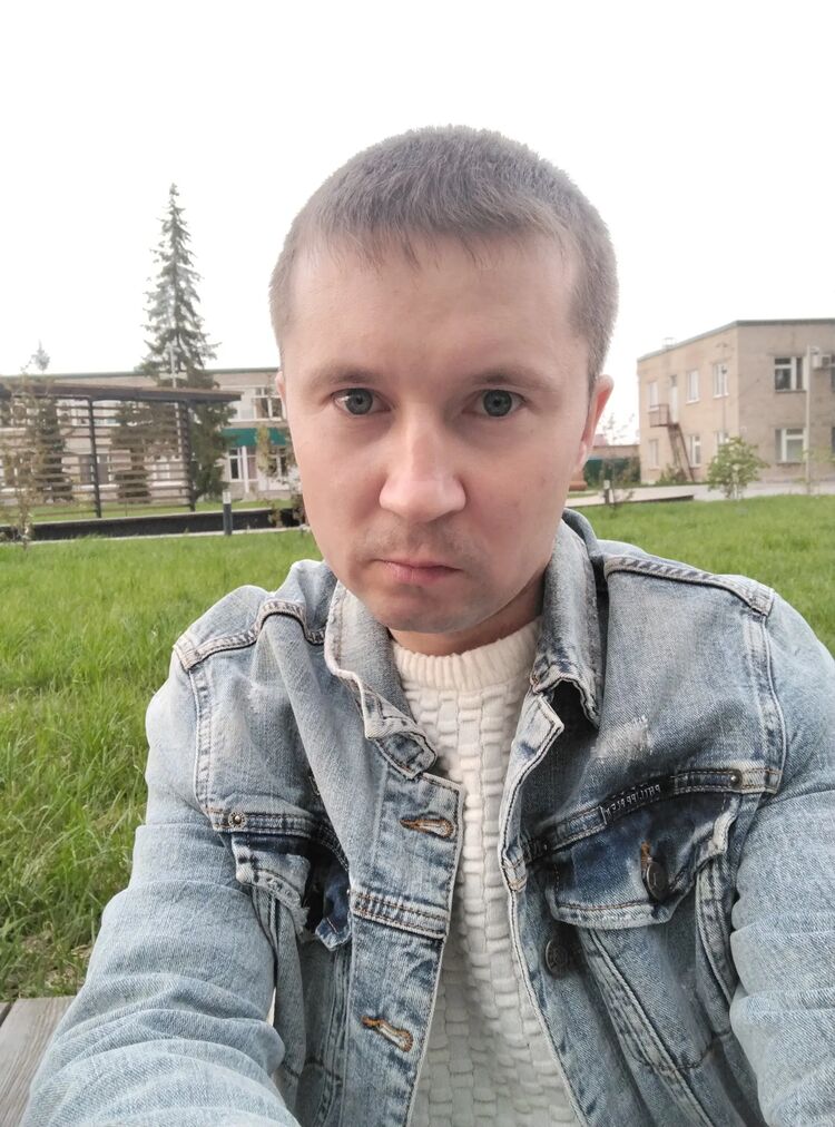  48335243  , 33 ,    