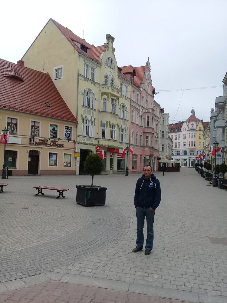  9425183  Vova, 46 ,    