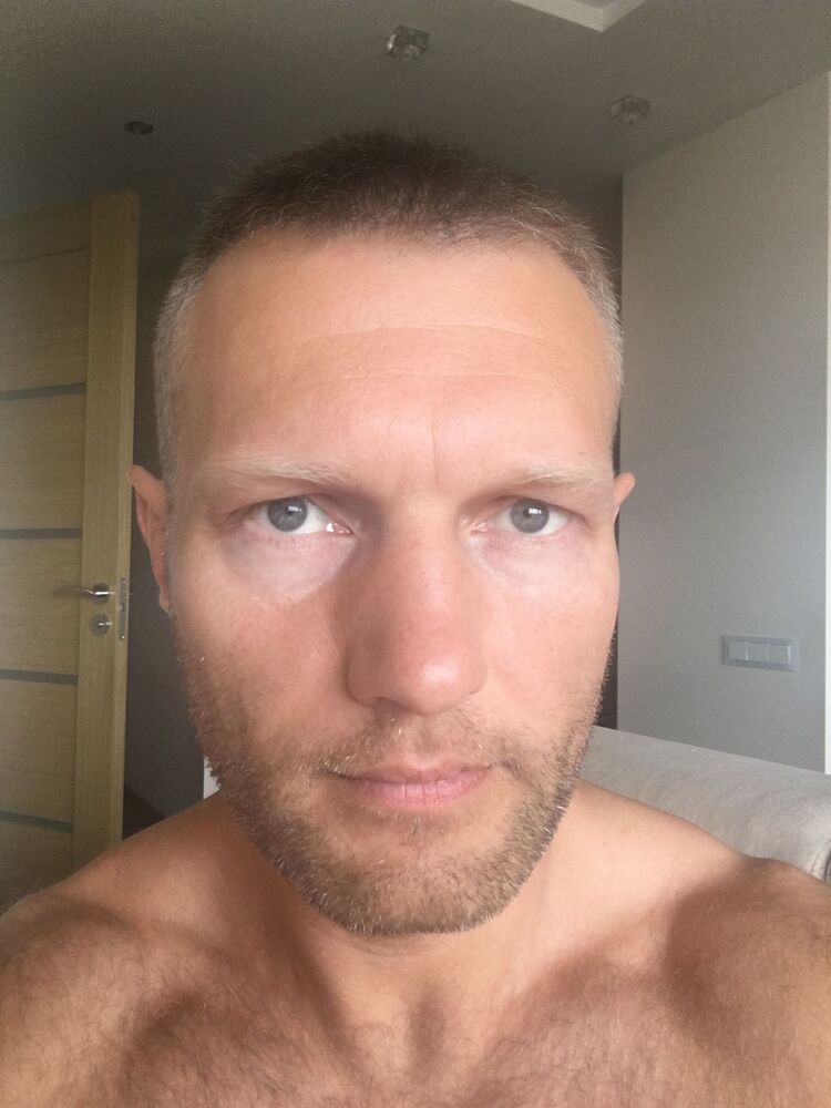  ,   Sergejs, 42 ,   ,   