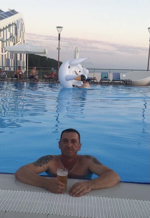  38858723  Samir, 54 ,    