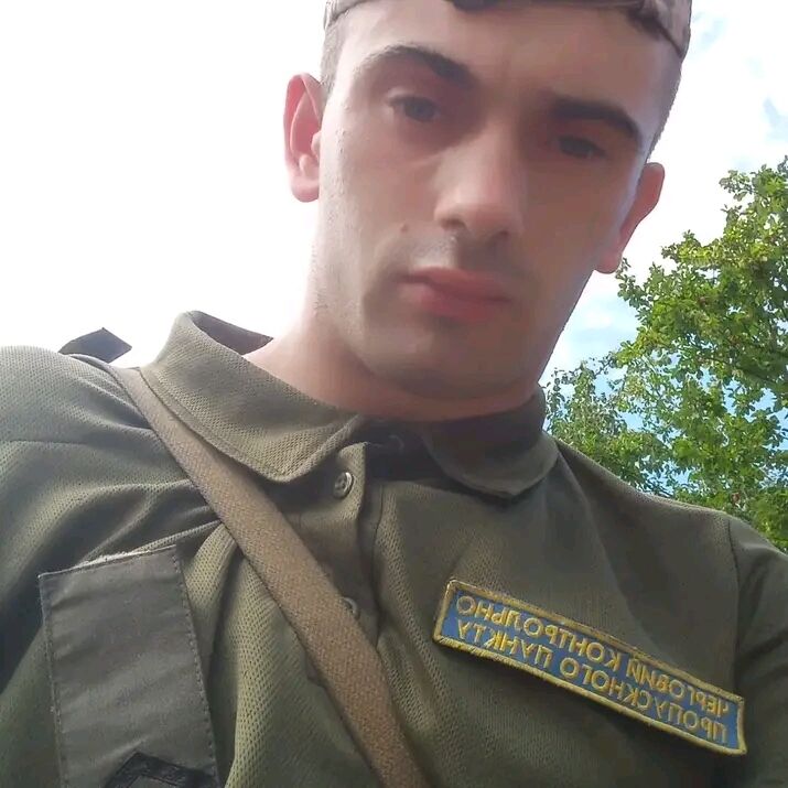  46398663  , 21 ,    