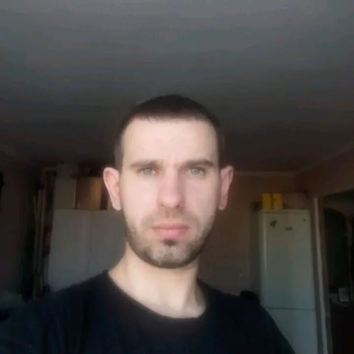 46136823  , 37 ,    