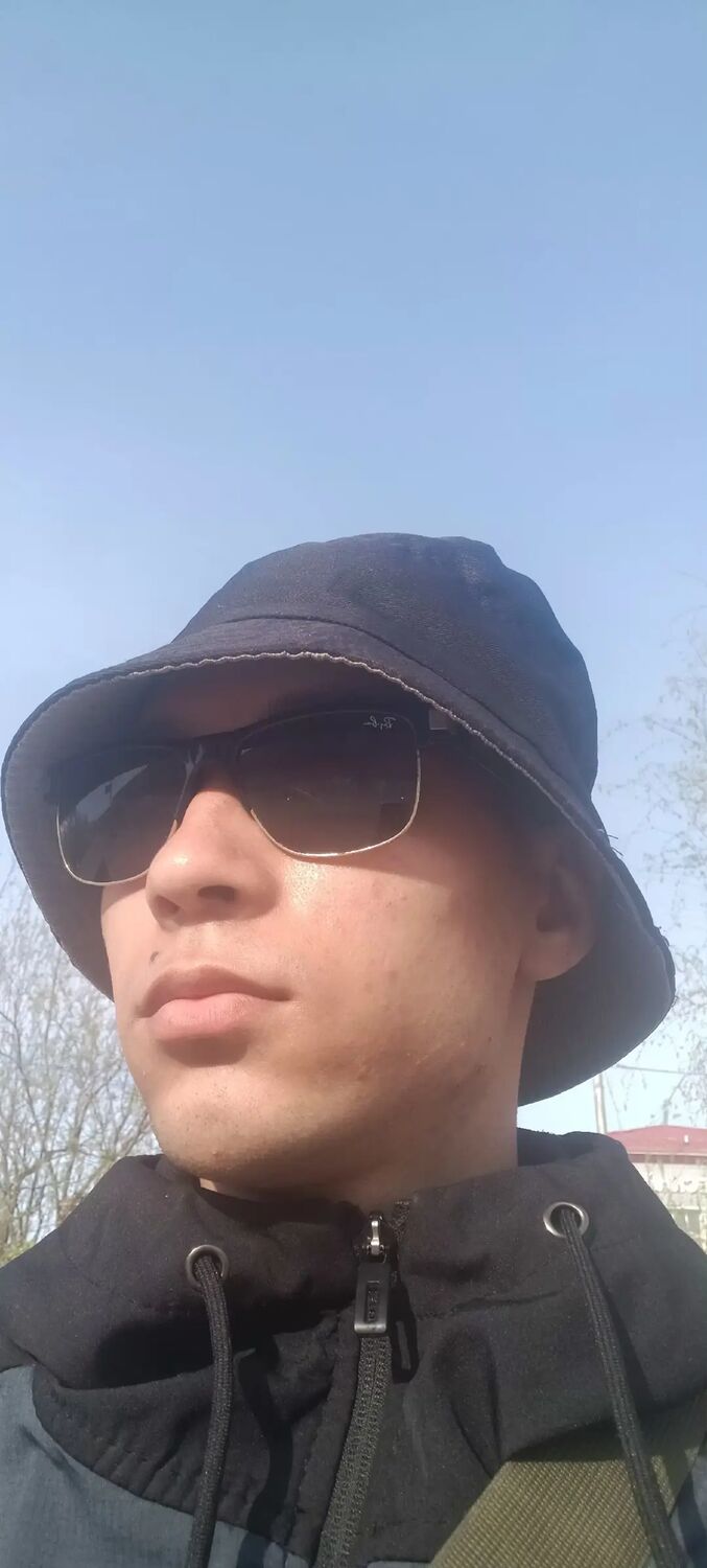  48238973  , 20 ,    