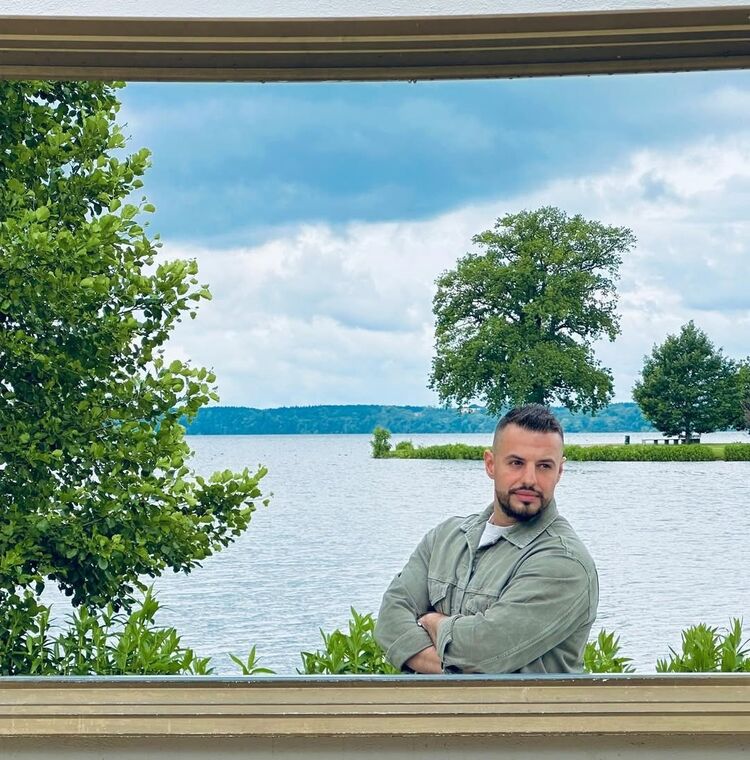 ���� 53483143 ������� �����, 32 ����, ���� ���������� � ��������