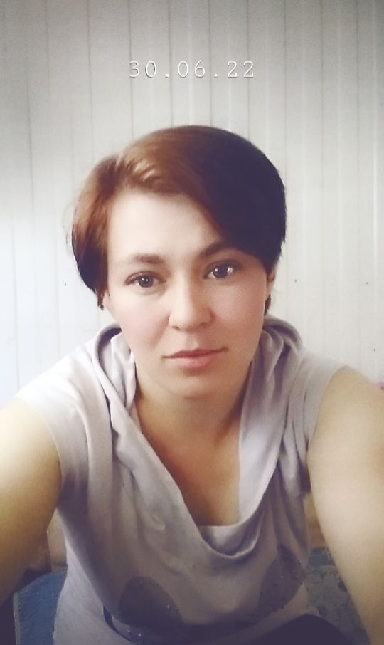  27454373  Anastasia, 27 ,    