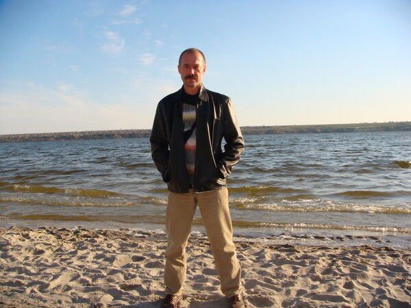 6157503  Igor, 63 ,    