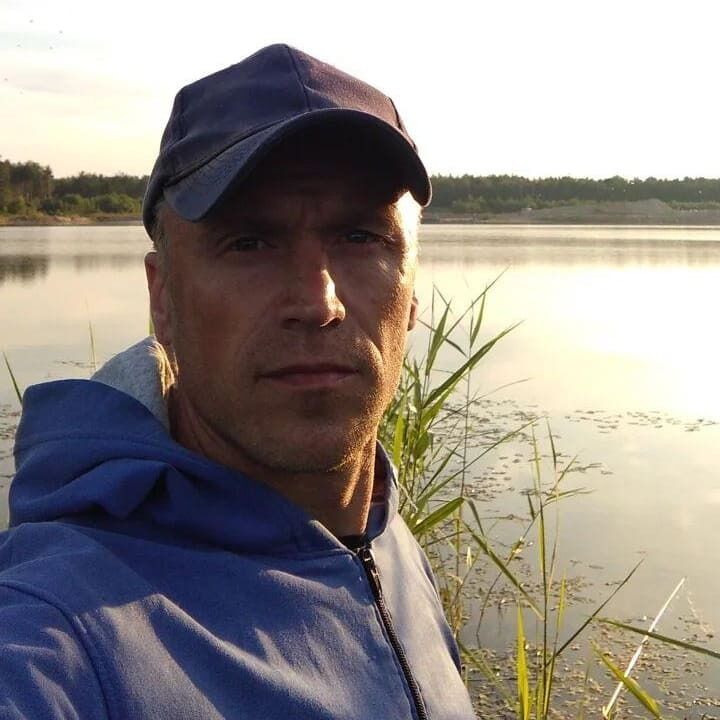  ,   Vaceslav, 44 ,   ,   