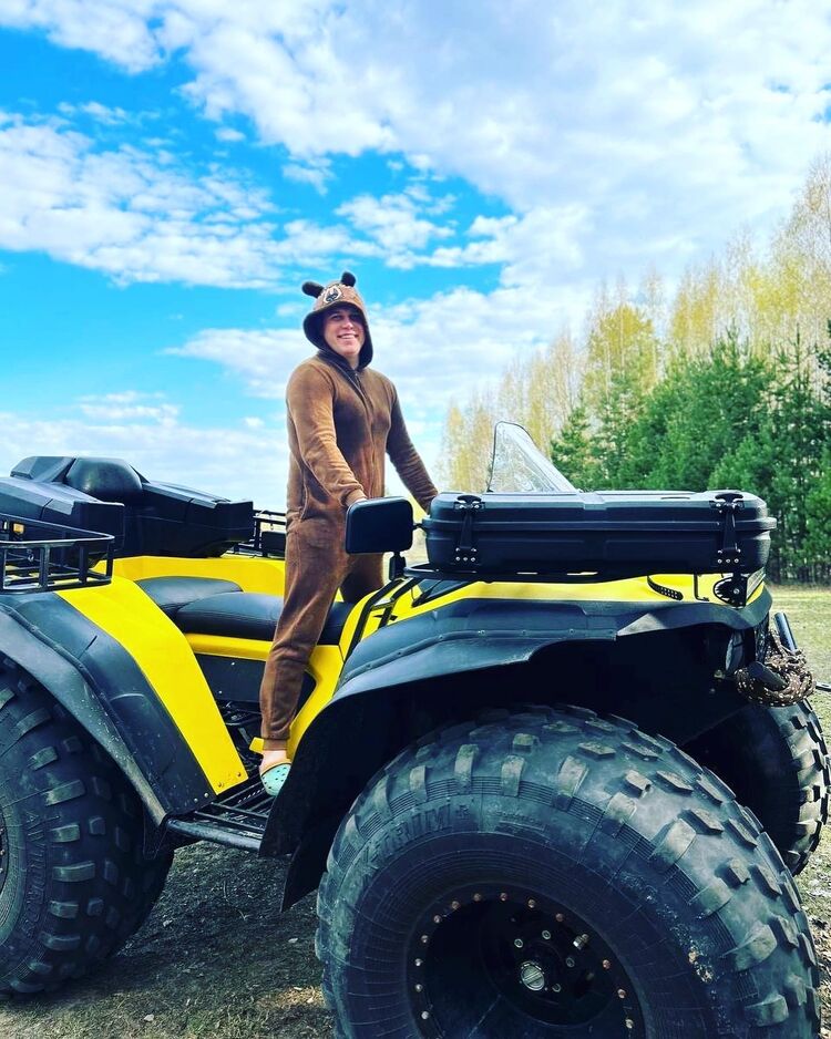  53742423  , 26 ,    -