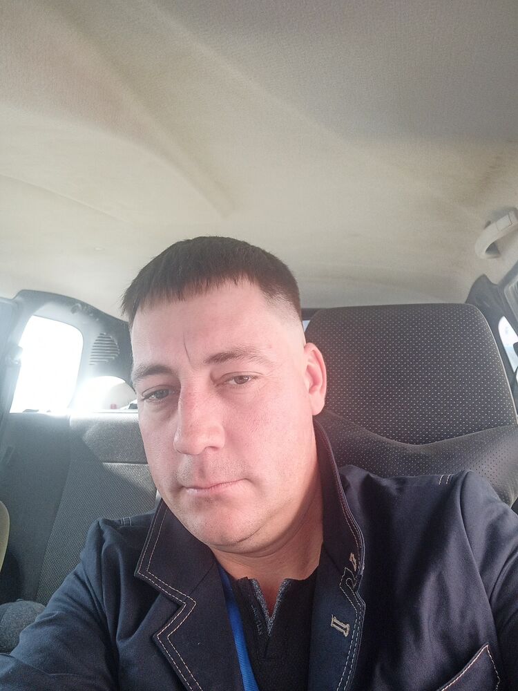  48159663  Alex, 39 ,    