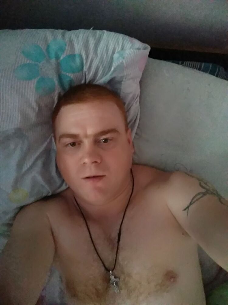 15077373  Serg, 41 ,    