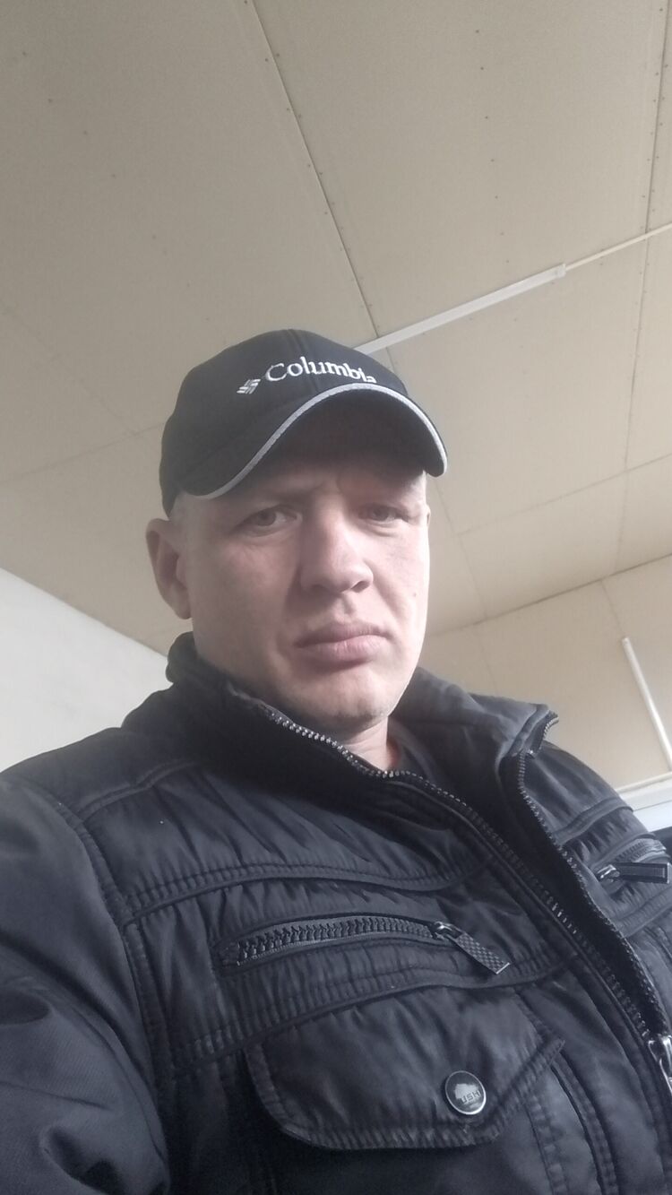  49544333  , 42 ,    