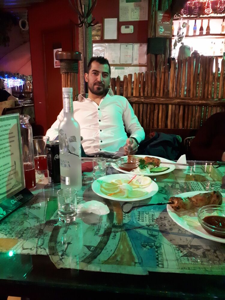 -,   Ali, 39 ,   ,   , c 