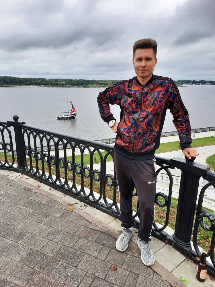  ,   Alexander, 28 ,   ,   , c , 