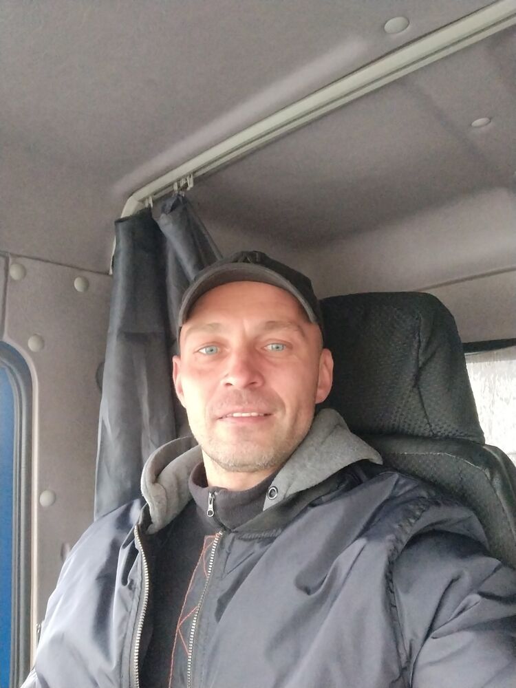  30213883  Aleksandr, 46 ,    -