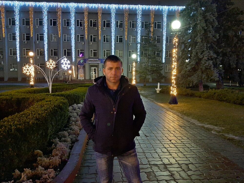  18691743  Dima, 41 ,    
