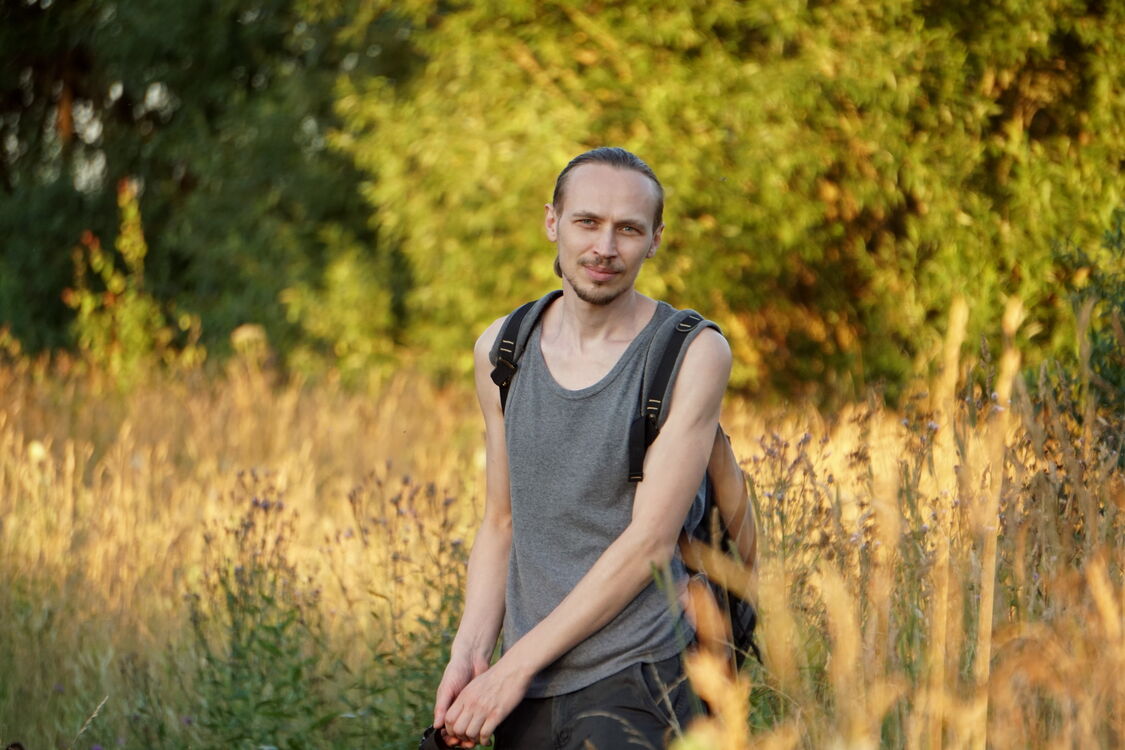  28757133  Mihail, 43 ,    