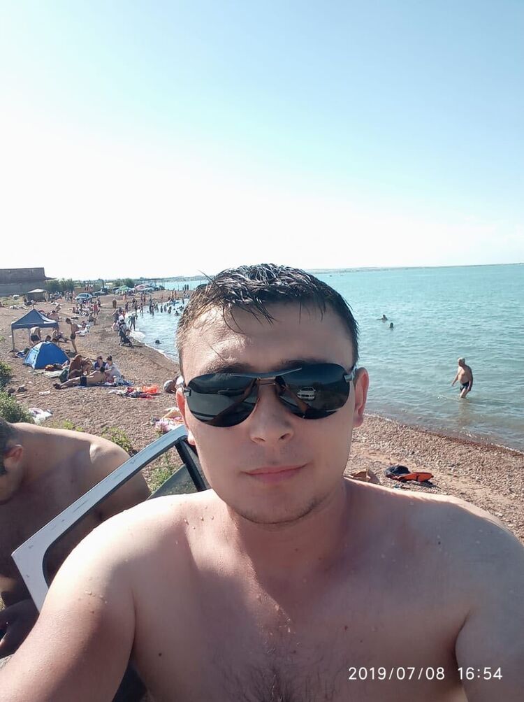  ,   Garry, 40 ,   ,   , c , 