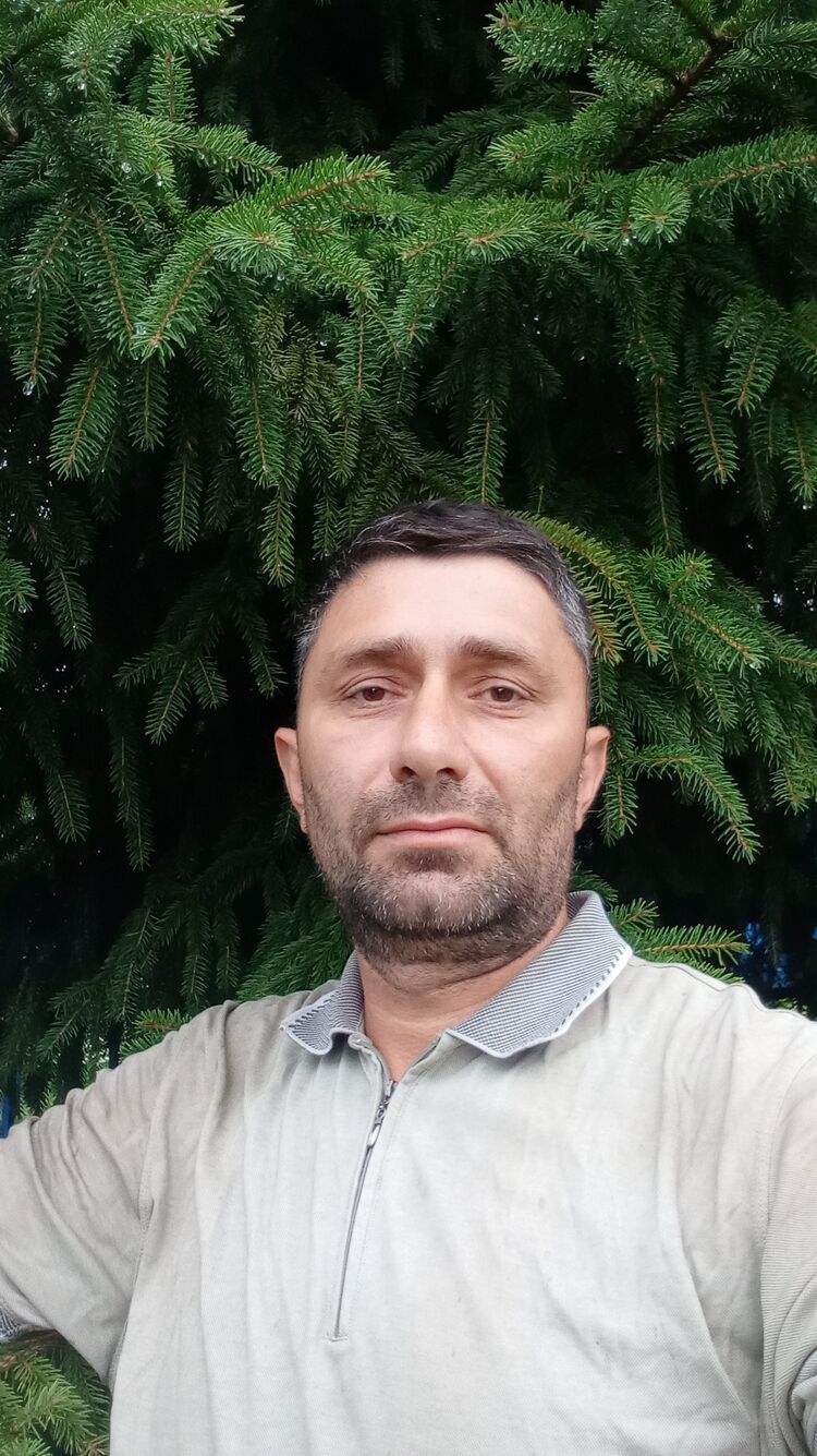  ,   Eldar, 41 ,   ,   , 