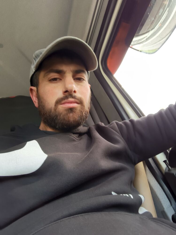  53863923  Arsen, 34 ,    