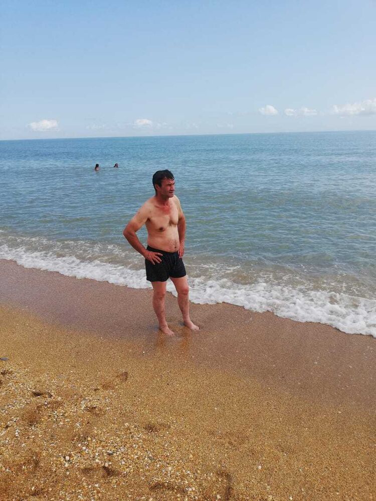  ,   Ali, 48 ,   , 