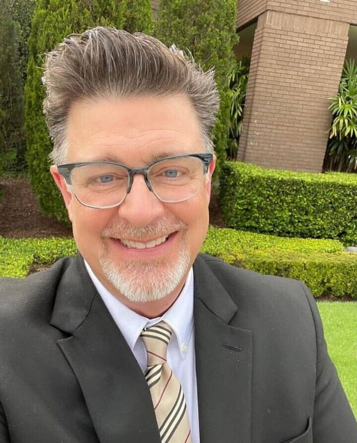  ,   Justin, 59 ,   ,   