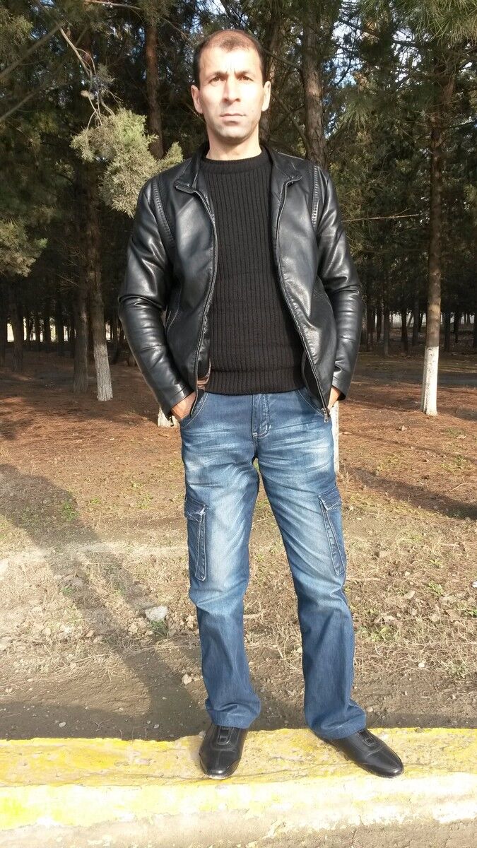  5872303  Niko, 47 ,    
