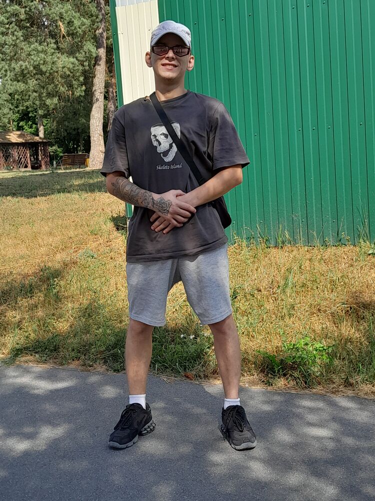  41126043  , 24 ,    