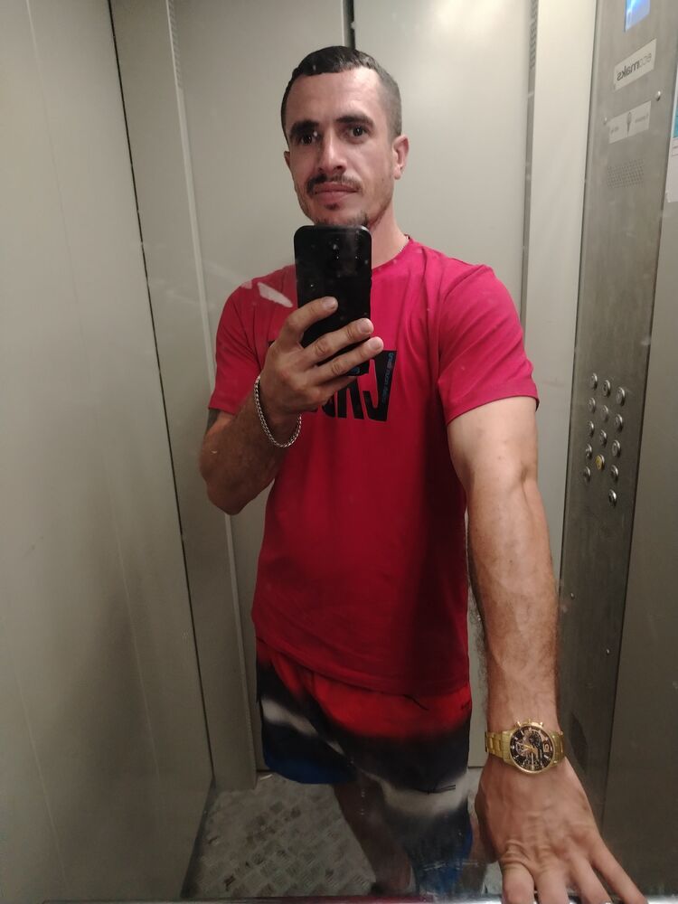  52929553  , 30 ,    