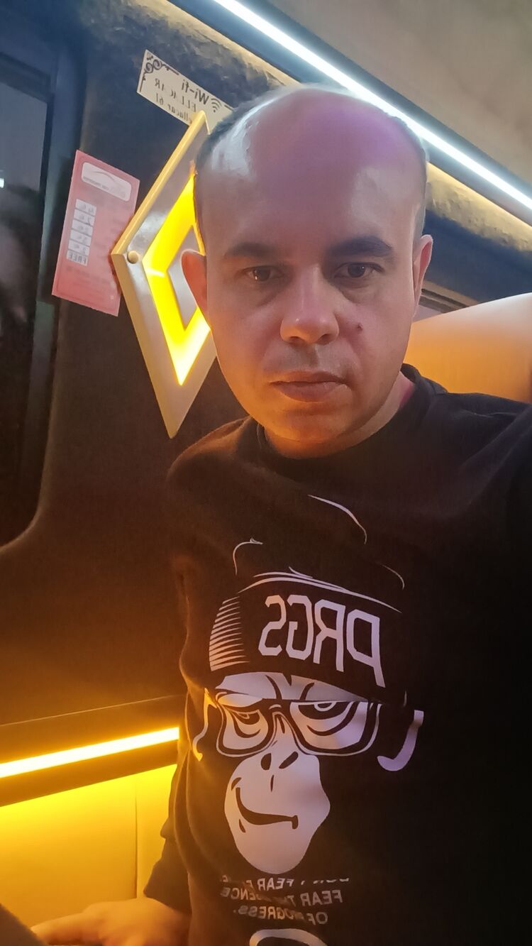  43841983  , 45 ,    
