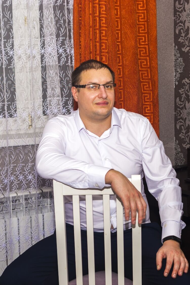  54457653  Alexander, 33 ,    