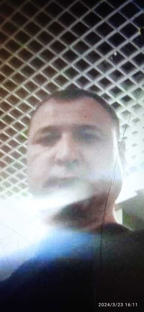  42032843  , 44 ,    