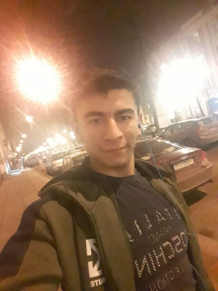  19408523  , 27 ,    -