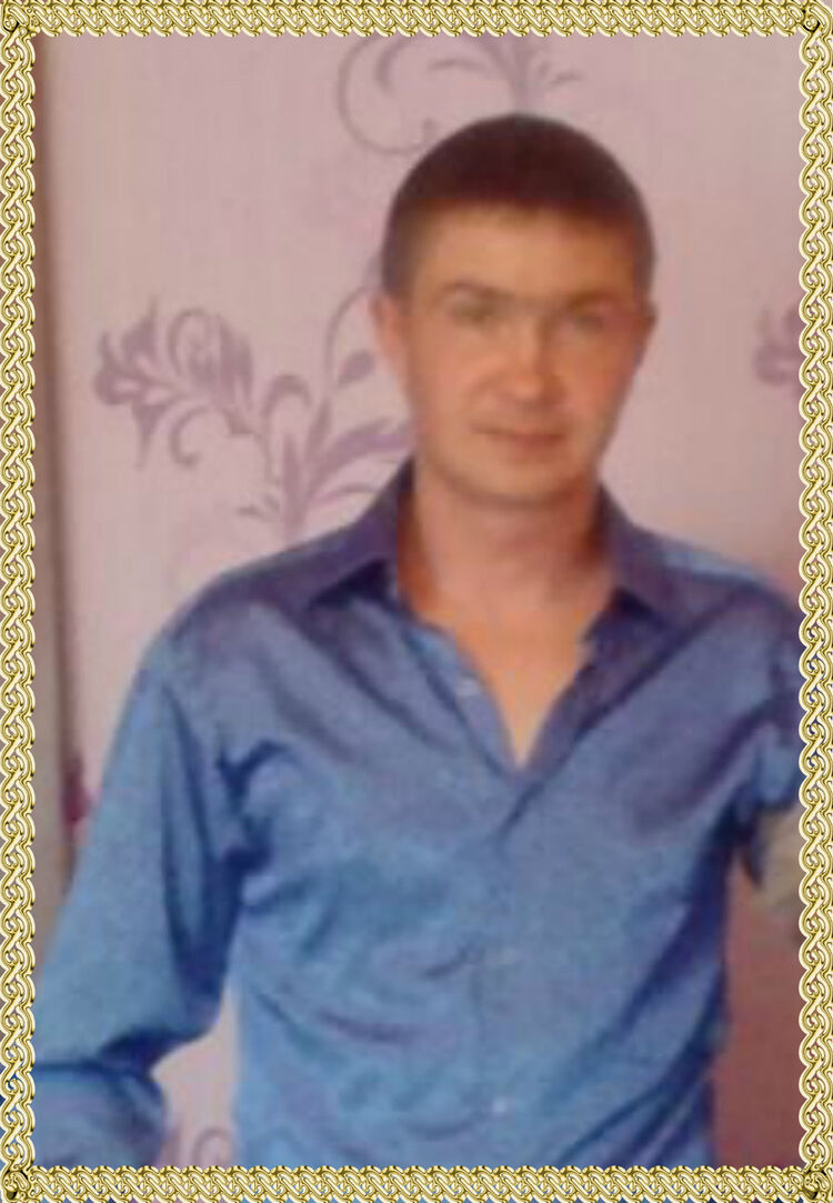  9460413  Viktor, 41 ,    